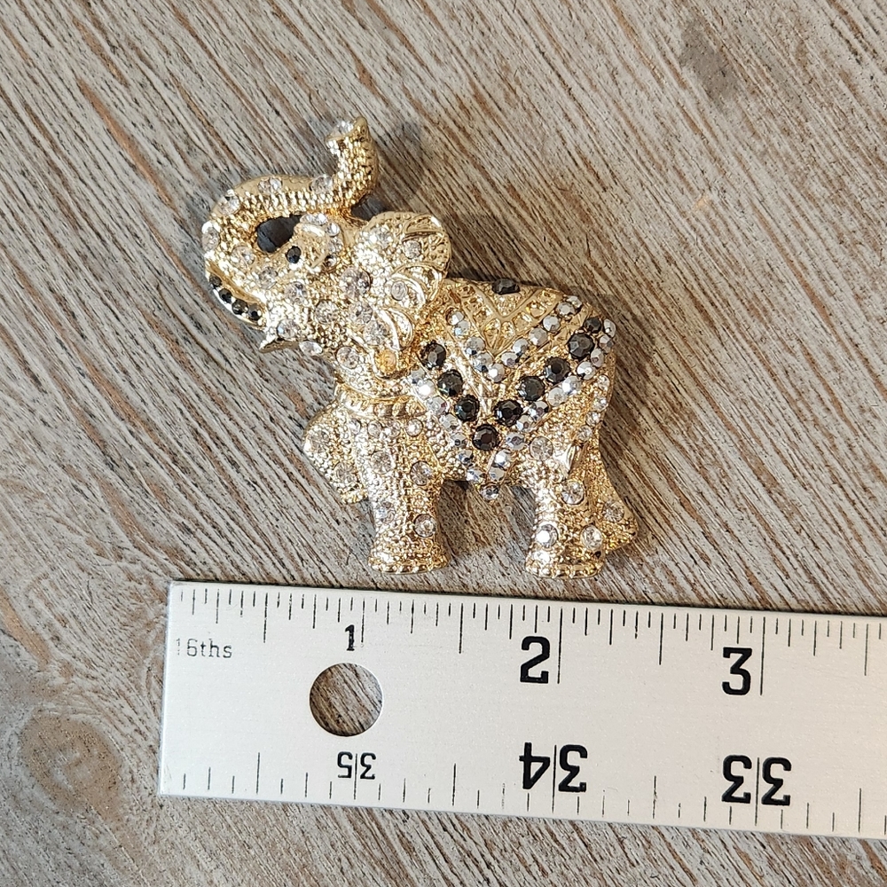 Elephant Pin - Picture 5 of 5
